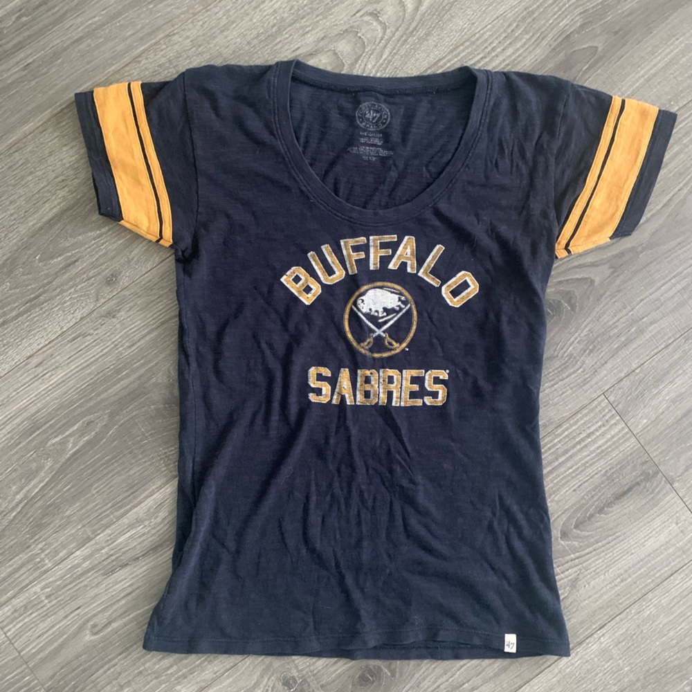 ‘47 brand Buffalo Sabres Hockey “baseball” tee shirt women sized medium